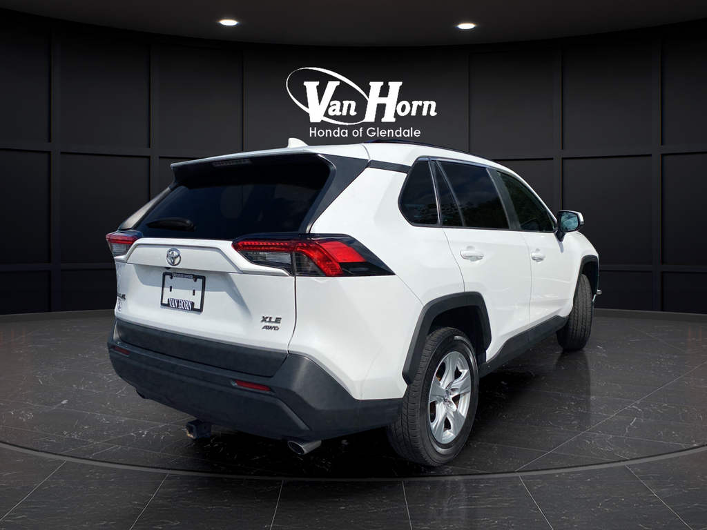 2020 Toyota RAV4 XLE