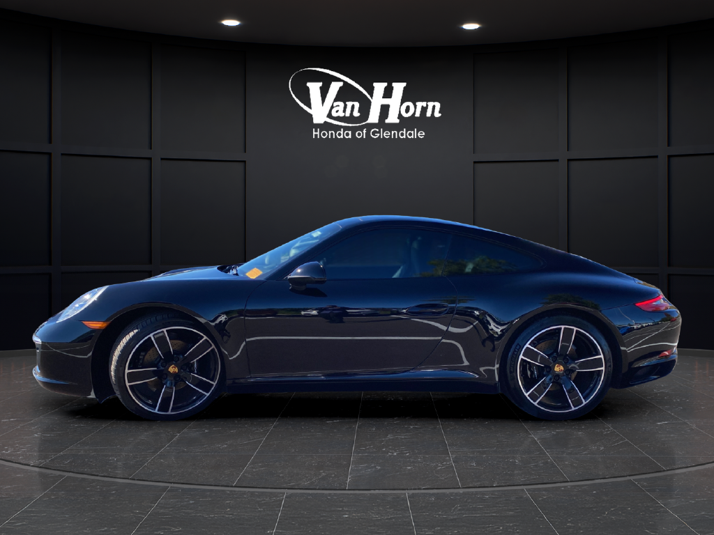 2018 Porsche 911 Carrera