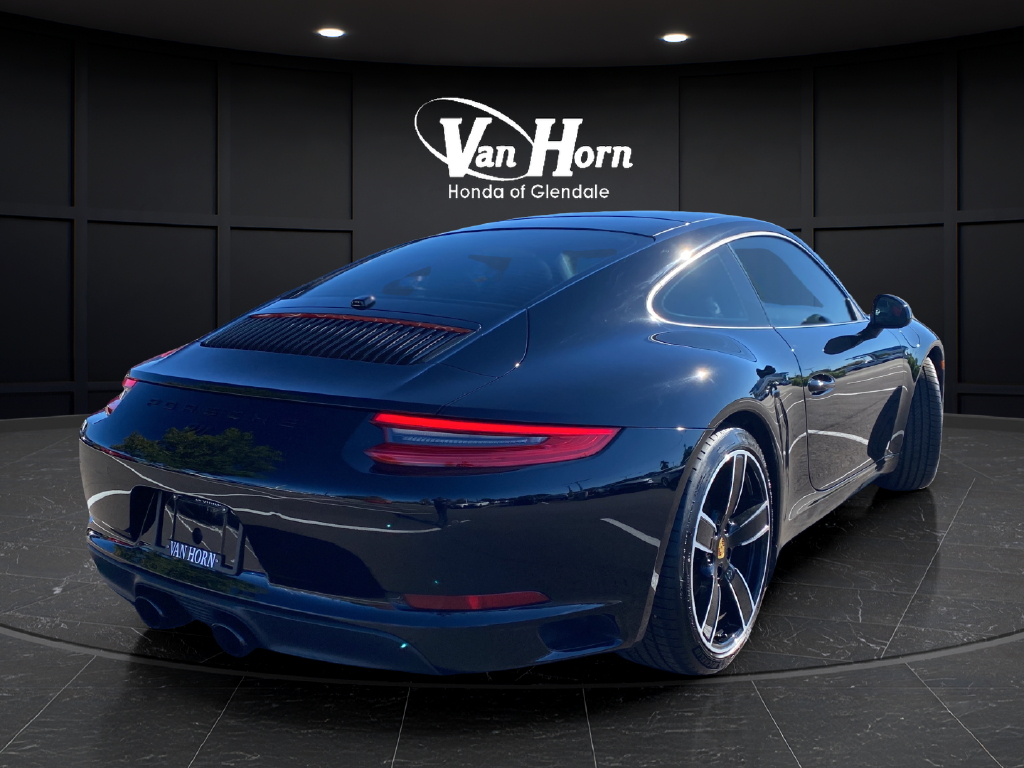 2018 Porsche 911 Carrera