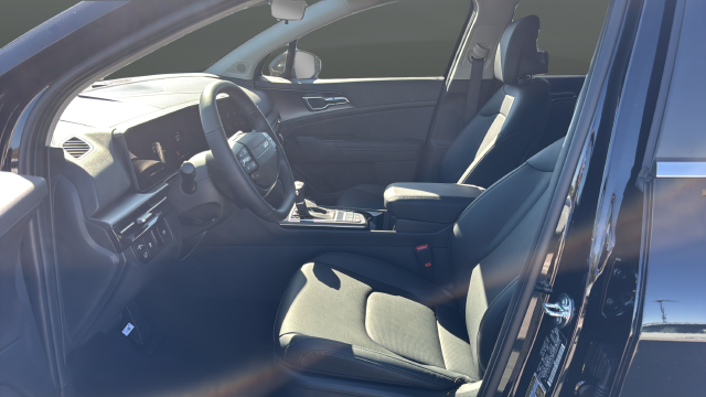 2027 Kia Sportage EX