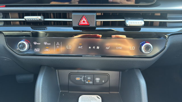 2027 Kia Sportage EX