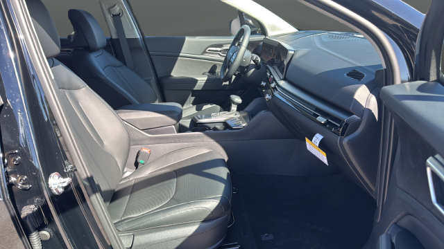 2027 Kia Sportage EX