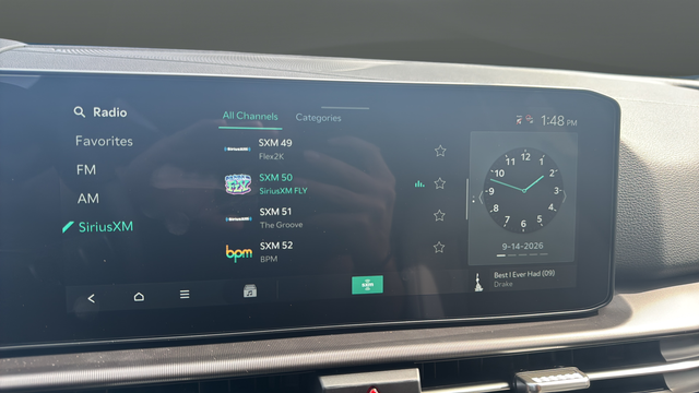 2027 Kia Sportage EX