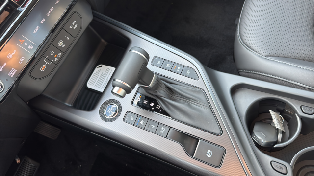 2027 Kia Niro SX