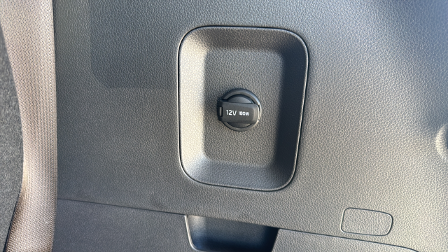 2027 Kia Carnival LX