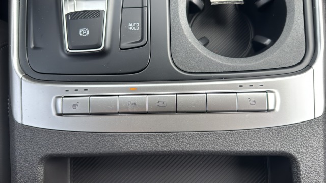2027 Kia Carnival Hybrid LXS