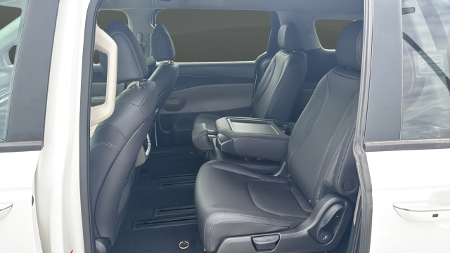 2027 Kia Carnival Hybrid LXS