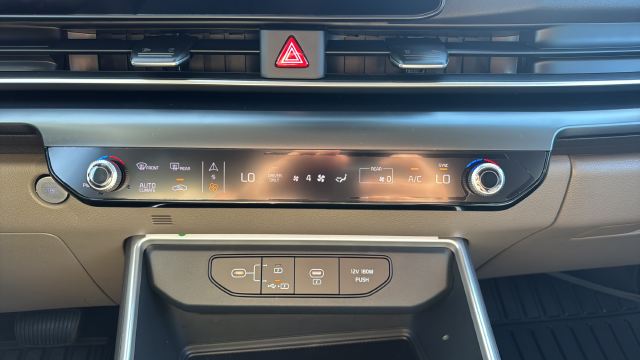 2027 Kia Carnival Hybrid LXS