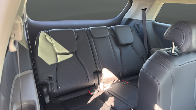 2027 Kia Carnival Hybrid LXS