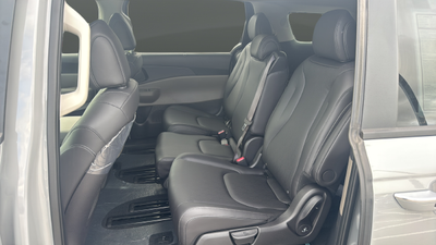 2027 Kia Carnival EX