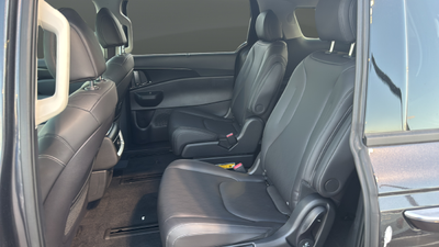 2027 Kia Carnival Hybrid EX