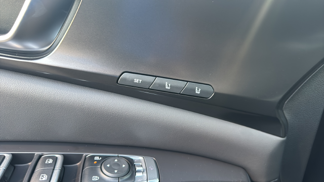 2027 Kia Carnival Hybrid EX