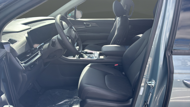 2027 Kia Carnival SX