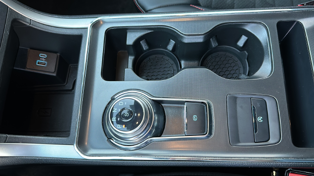 2022 Ford Edge ST Line
