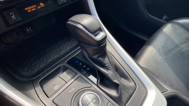 2019 Toyota RAV4 Hybrid XSE