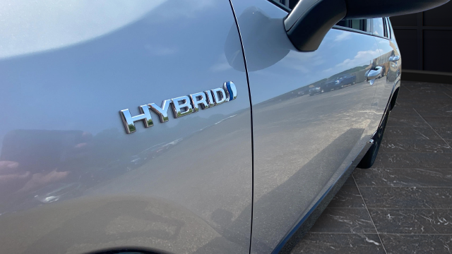 2019 Toyota RAV4 Hybrid XSE