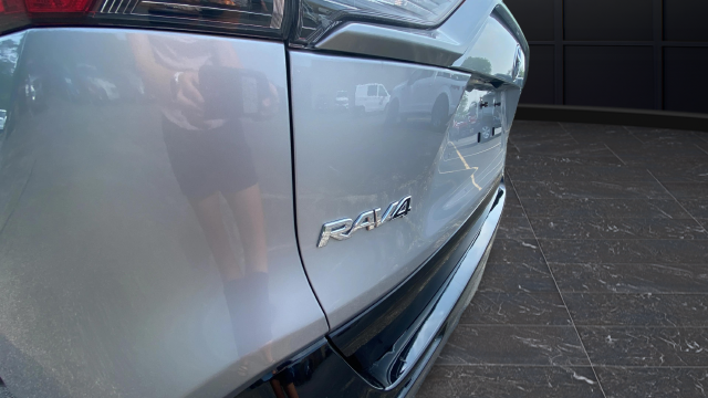 2019 Toyota RAV4 Hybrid XSE