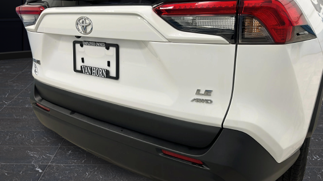 2025 Toyota RAV4 LE