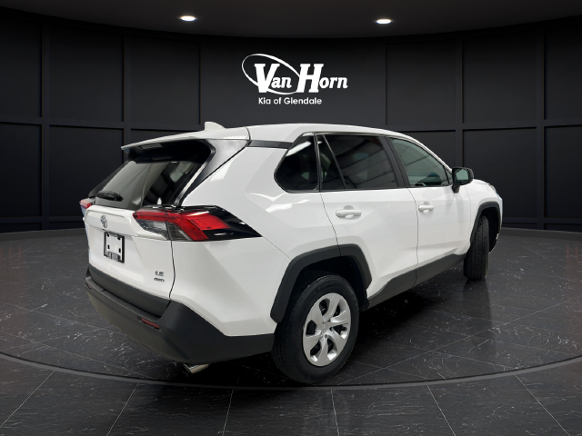 2025 Toyota RAV4 LE