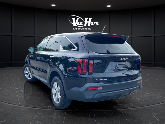 2023 Kia Sorento LX