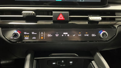 2026 Kia Sportage Hybrid LX
