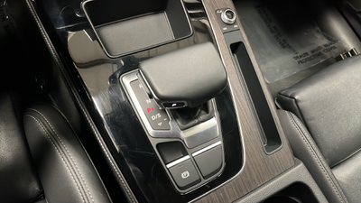2024 Audi Q5 45 S line Premium quattro