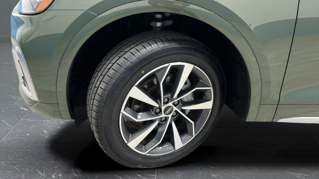 2024 Audi Q5 45 S line Premium quattro