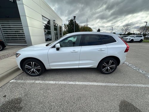 2021 Volvo XC60 T6 Momentum
