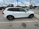 2021 Volvo XC60 T6 Momentum