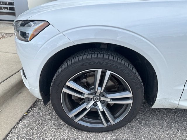 2021 Volvo XC60 T6 Momentum
