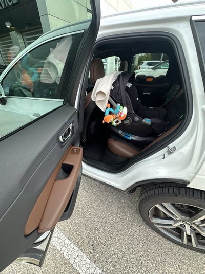 2021 Volvo XC60 T6 Momentum